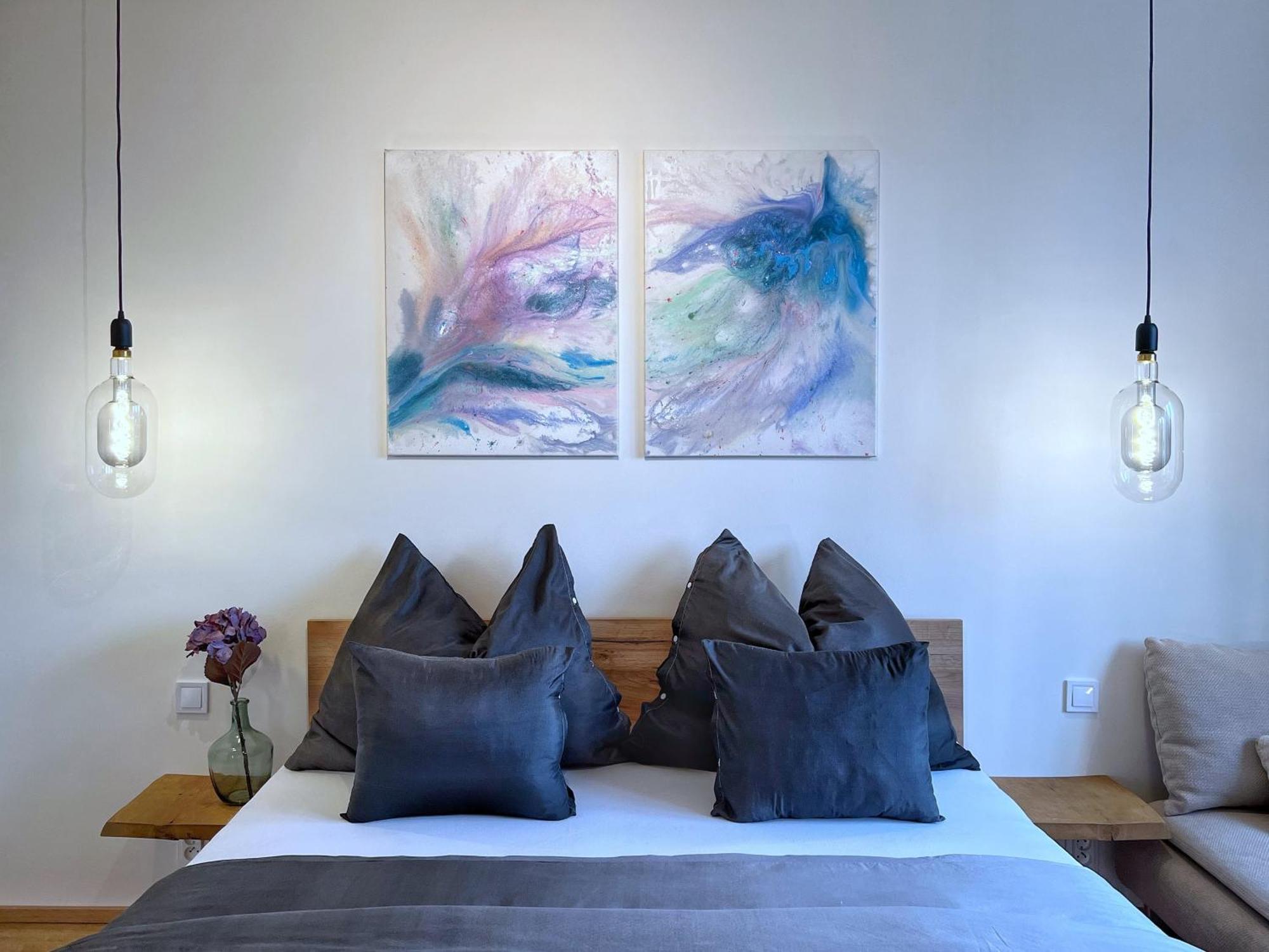 Jana's Wow Apt, 3 Room, Free Parking, 15'airpt, 25'city Prague